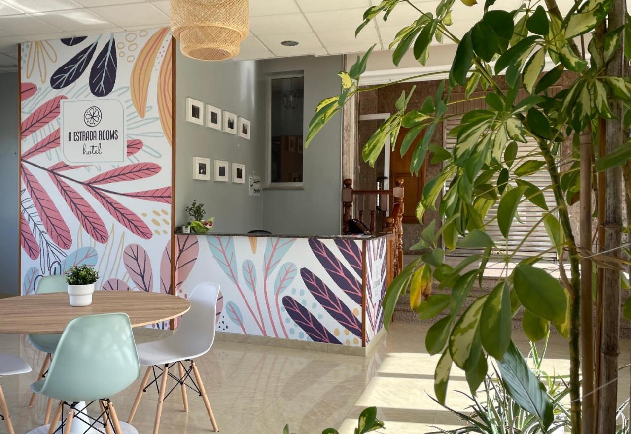 Hotel A Estrada Rooms מראה חיצוני תמונה
